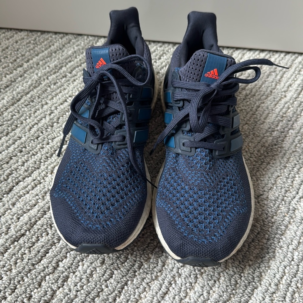 Adidas UltraBoost Women’s Size 7 – Navy Blue – Running Shoes – New/Unworn